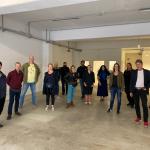 Dimensional Gruppe und Raum 