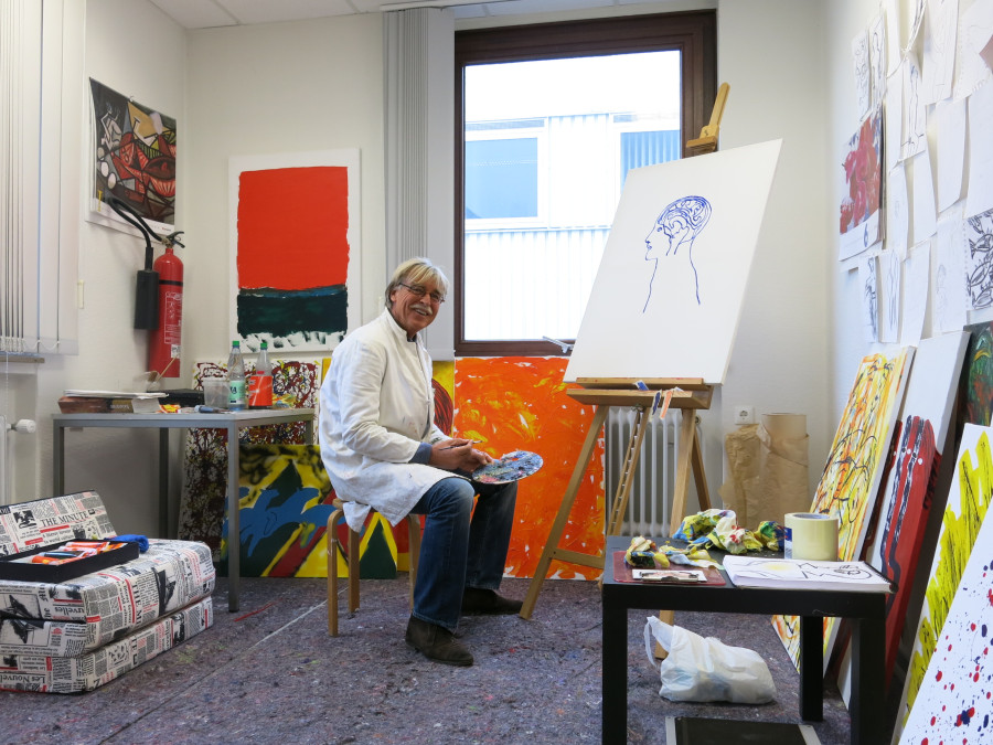 Michael Müller in seinem Atelier. (c) Daniel Schnier 